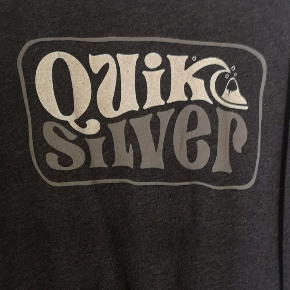 Quiksilver t-shirt Size M